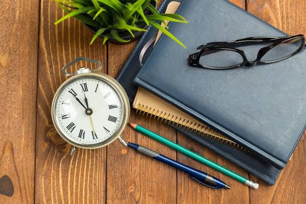 THE ART OF TIME MANAGEMENT FOR WRITERS!